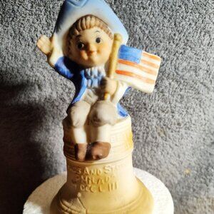 A Price Import 1974 Porcelain Dinner Bell – Independence Day. SHIPS FREE